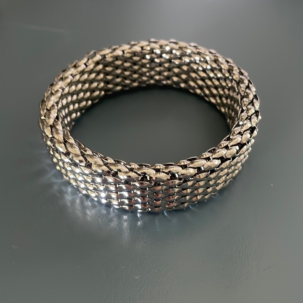 8 inch stainless steel stretch bangle bracelet (silver color)